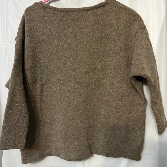 Free People women’s sweater size Medium - Picture 3 of 5
